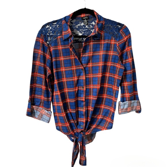 🧶Red and blue plaid top. Size XL. - Picture 2 of 3